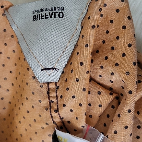 Buffalo David Bitton mustard orange factory distressed polka dot button down NWT - Picture 6 of 7